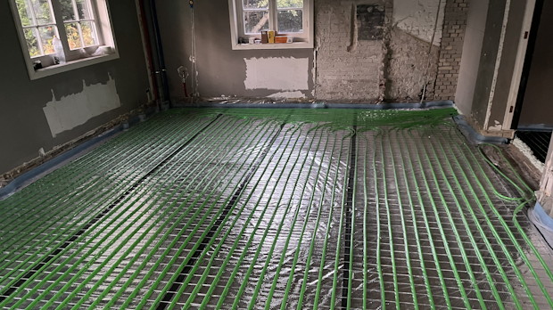 WARP Systems EVO-systeem met dunne SpeeTube15-buis voor efficiënte warmteverdeling